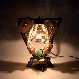 La personnalité créative est de nouveaux articles d'ameublement cadeaux lampe de bureau en bois Vintage lumière LED