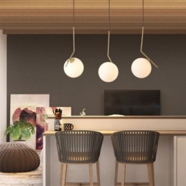 Luminaire boule de verre pour îlot de cuisine