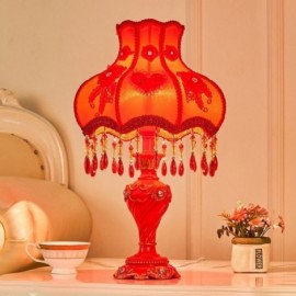 Lampe de table en résine européenne, lampe de chevet rouge romantique