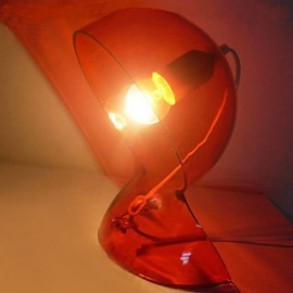 Lampe de table avec 1 lumière en rouge